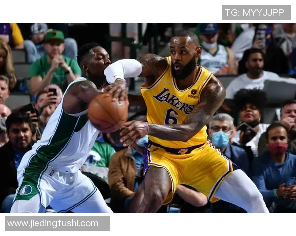 12月2日湖人与独行侠的精彩对决视频直播全程回顾与分析