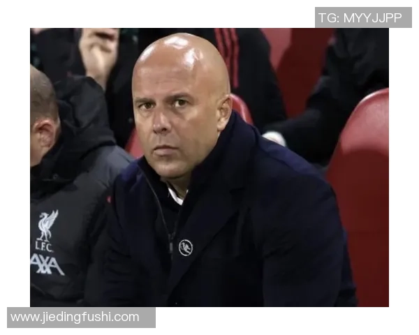 斯洛特：不对球员感到绝望，不知道琼斯详细讲话